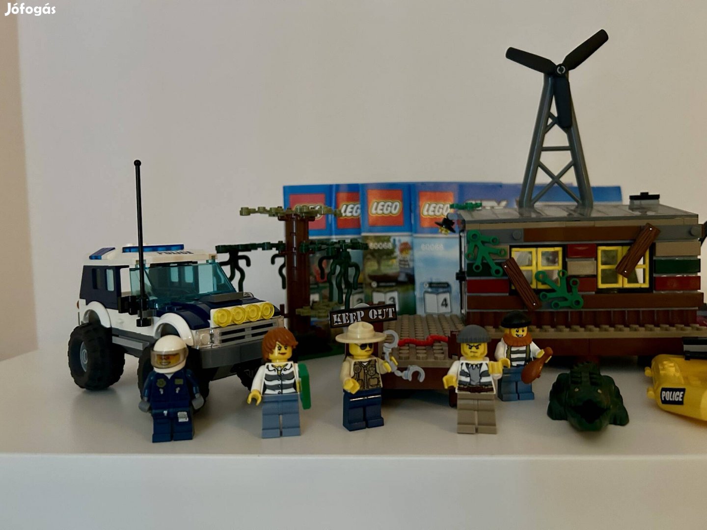 Lego City 60068 Bűnözők búvóhelye