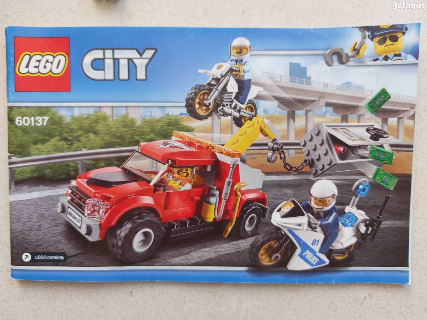 Lego City 60137 Bajba jutott vontató 