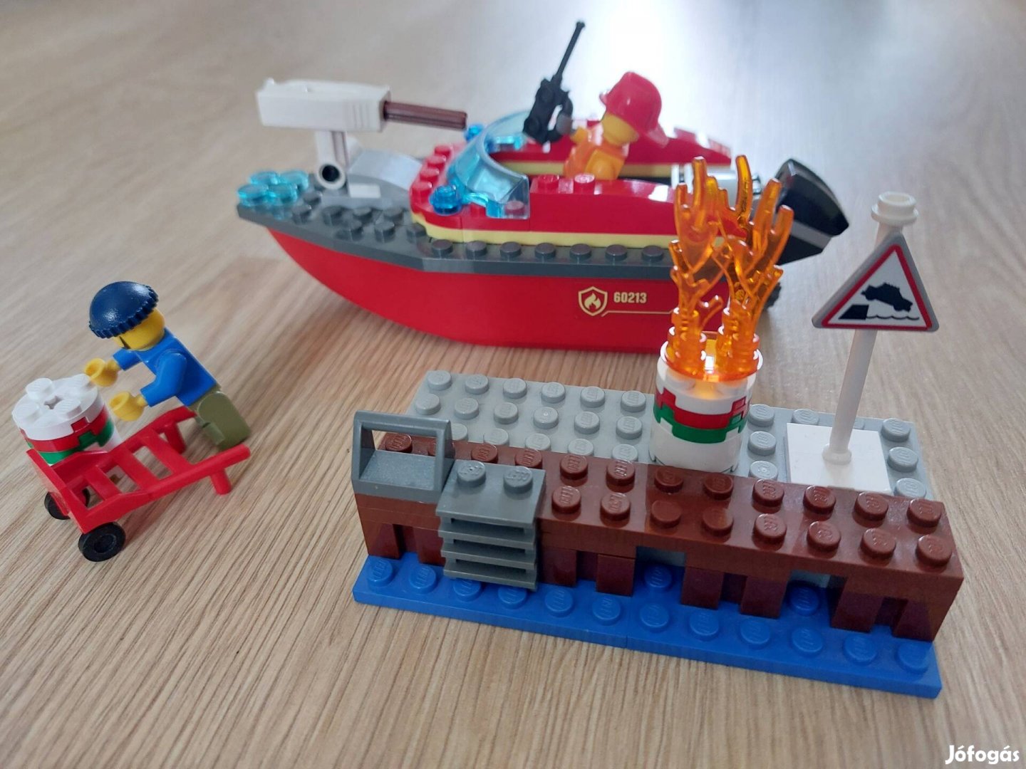 Lego City 60213 Tűz a dokknál