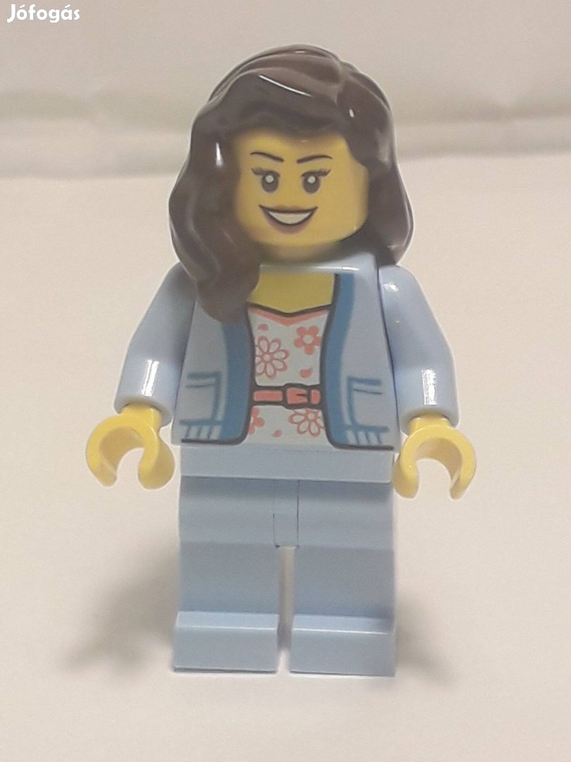 Lego City 60326 Hölgy a parkban minifigura 2022