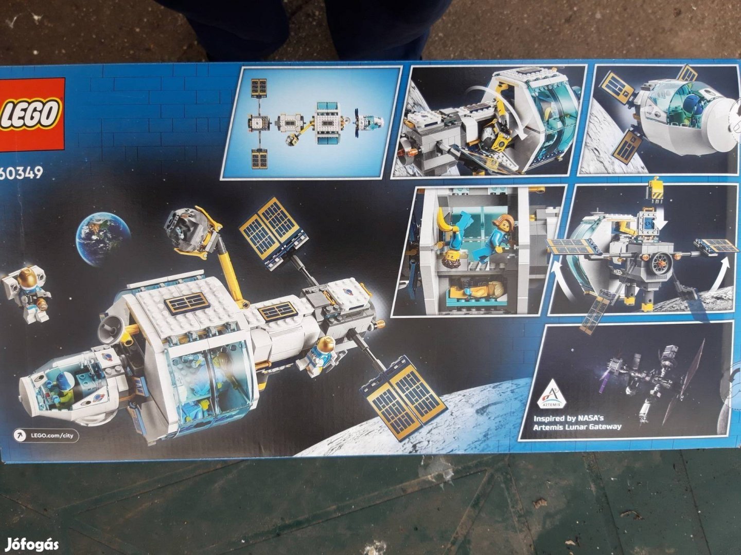 Lego City 60349 Lunar Space Station