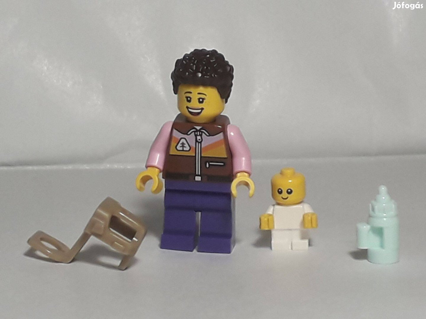 Lego City 60454 Édesanya minifigura Kisbabával 2025