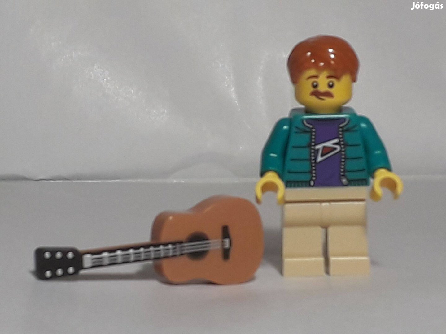 Lego City 60454 Édesapa minifigura gitárral 2025