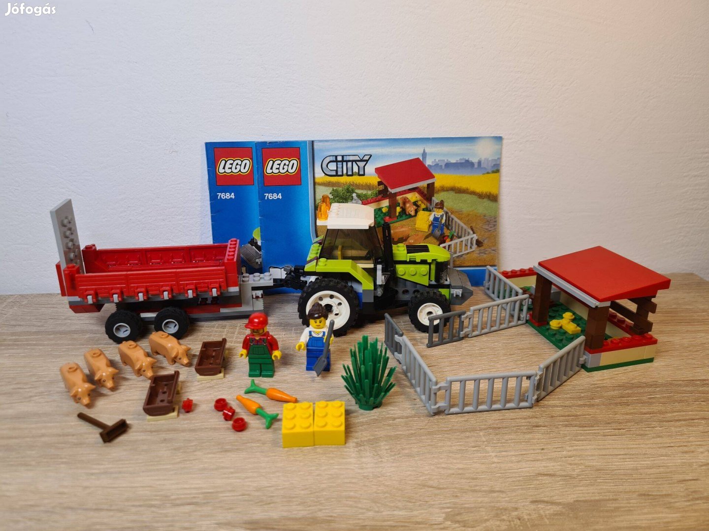 Lego City 7684 - Pig Farm & Tractor !Hiánytalan, Karcmentes!