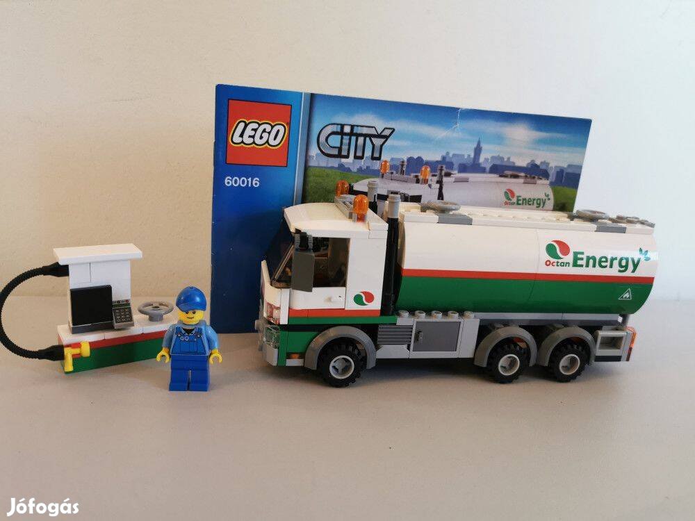 Lego City - Tartálykocsi 60016 (katalógussal)