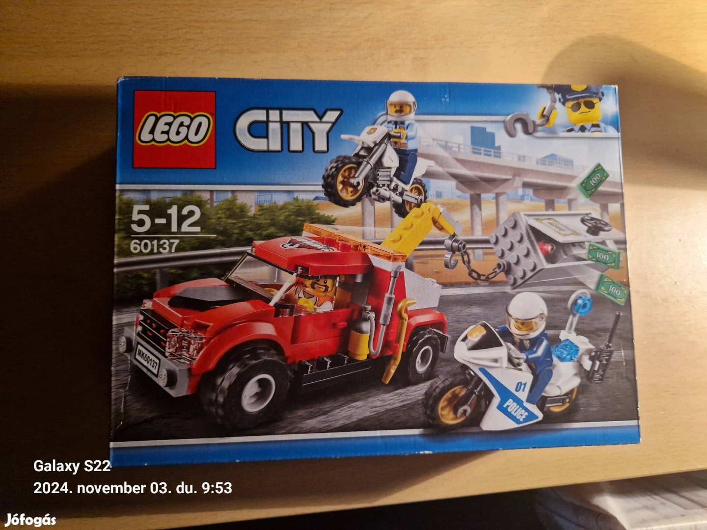 Lego City bajba került vontató