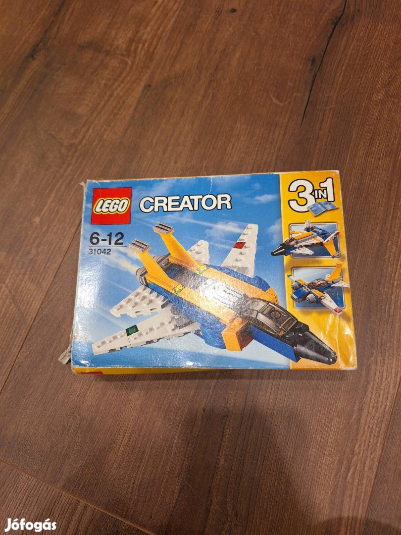 Lego Creator 31042-Szuper repülő