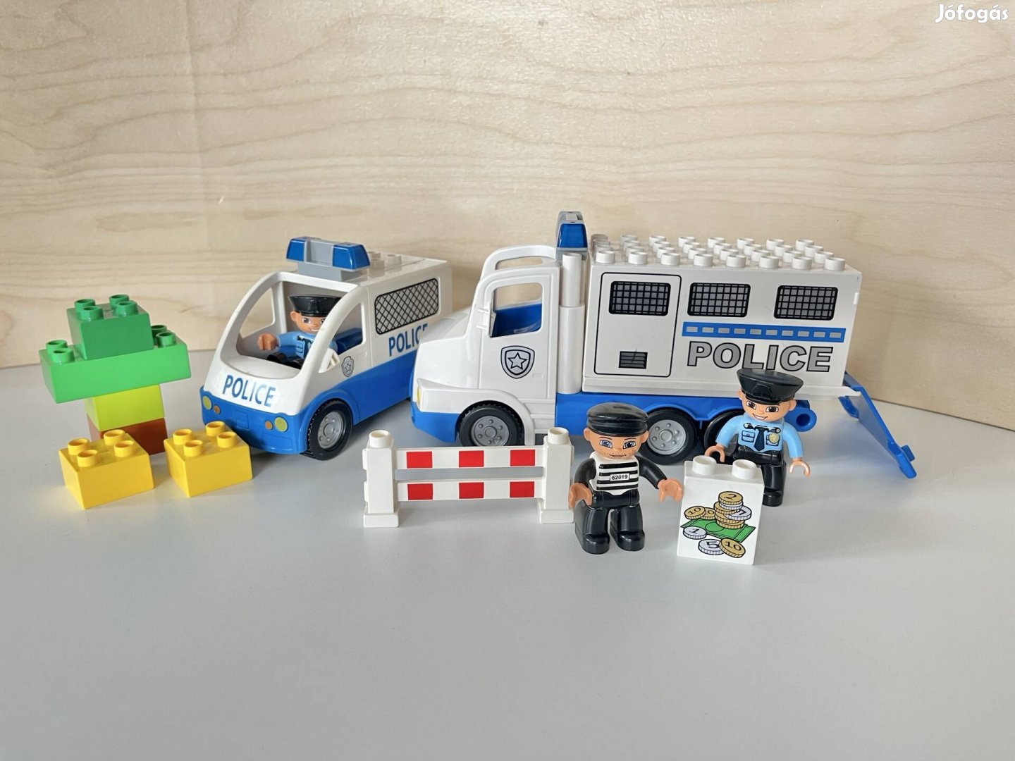 Lego Duplo 5680 rabszállító +rendőrautó