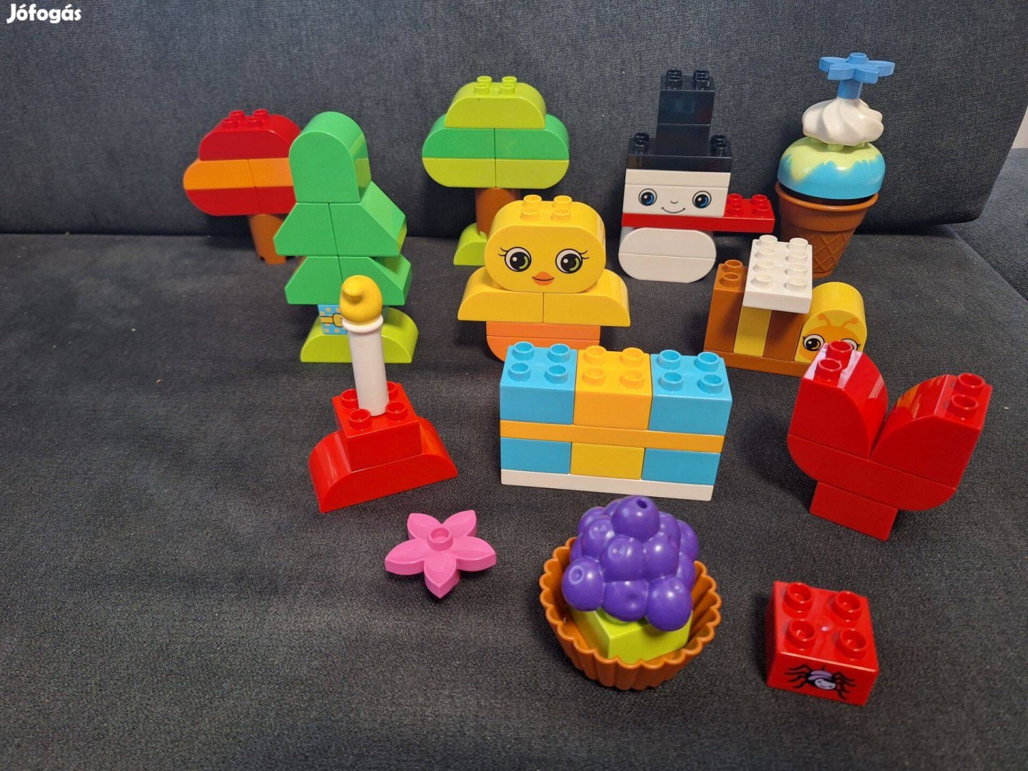 Lego Duplo 70- db-os krreatív készlet