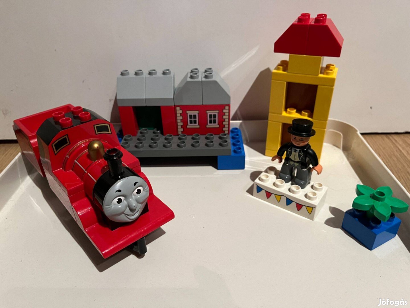 Lego Duplo Thomas - James a Sodor napi ünnepségen