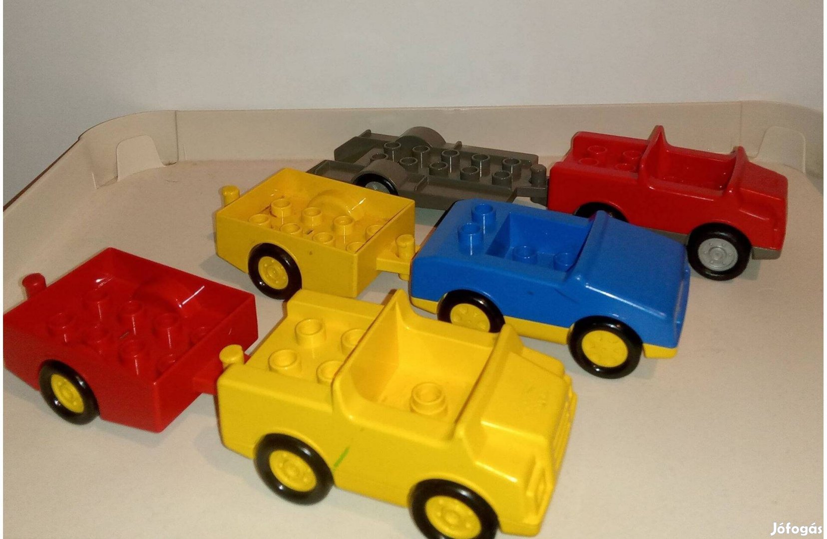 Lego Duplo autó + utánfutó