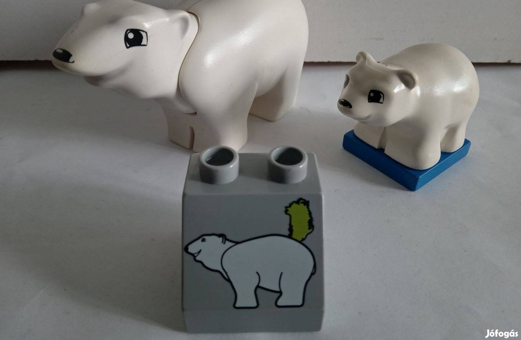 Lego Duplo jegedmedve + kicsinye + tábla