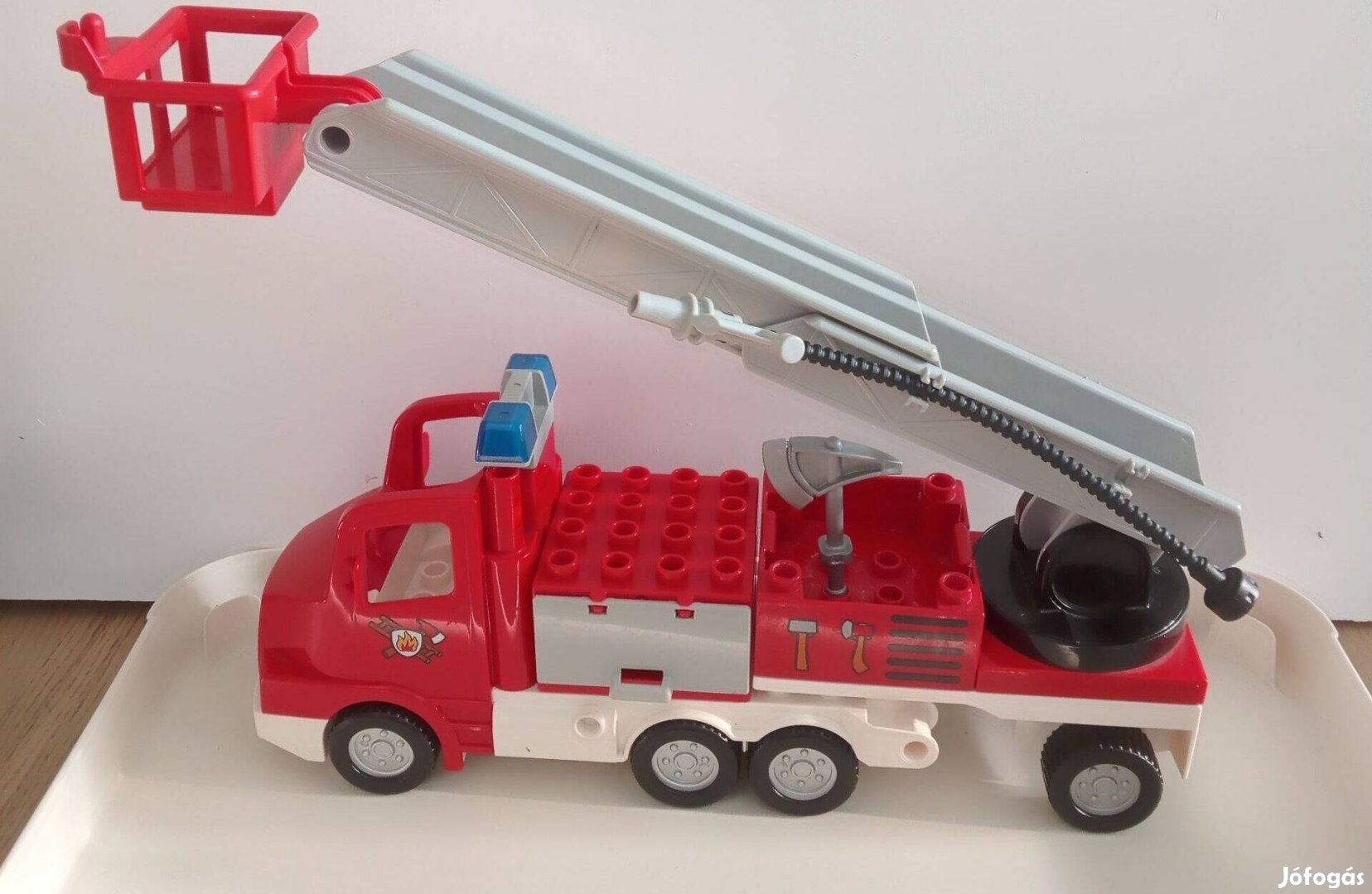 Lego Duplo létrás tűzoltó autó