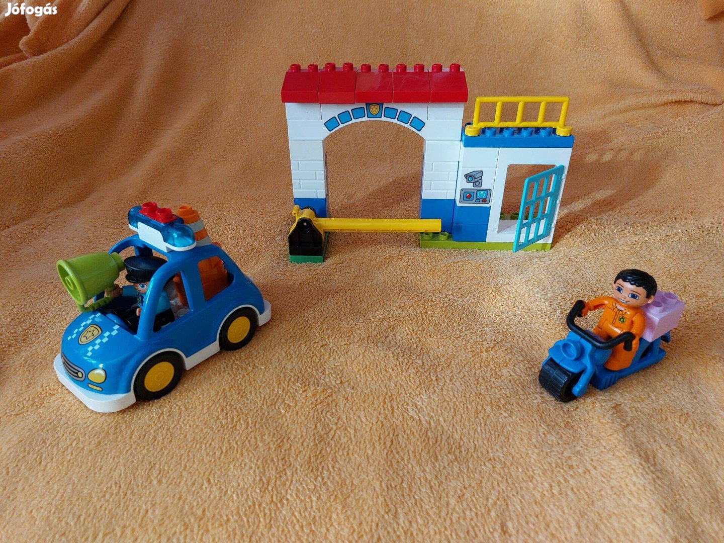 Lego Duplo rendőrkapitányság (10902) + ajándékok
