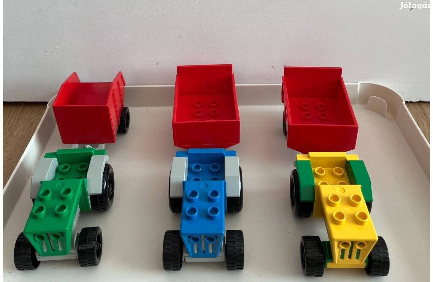 Lego Duplo traktor + utánfutó
