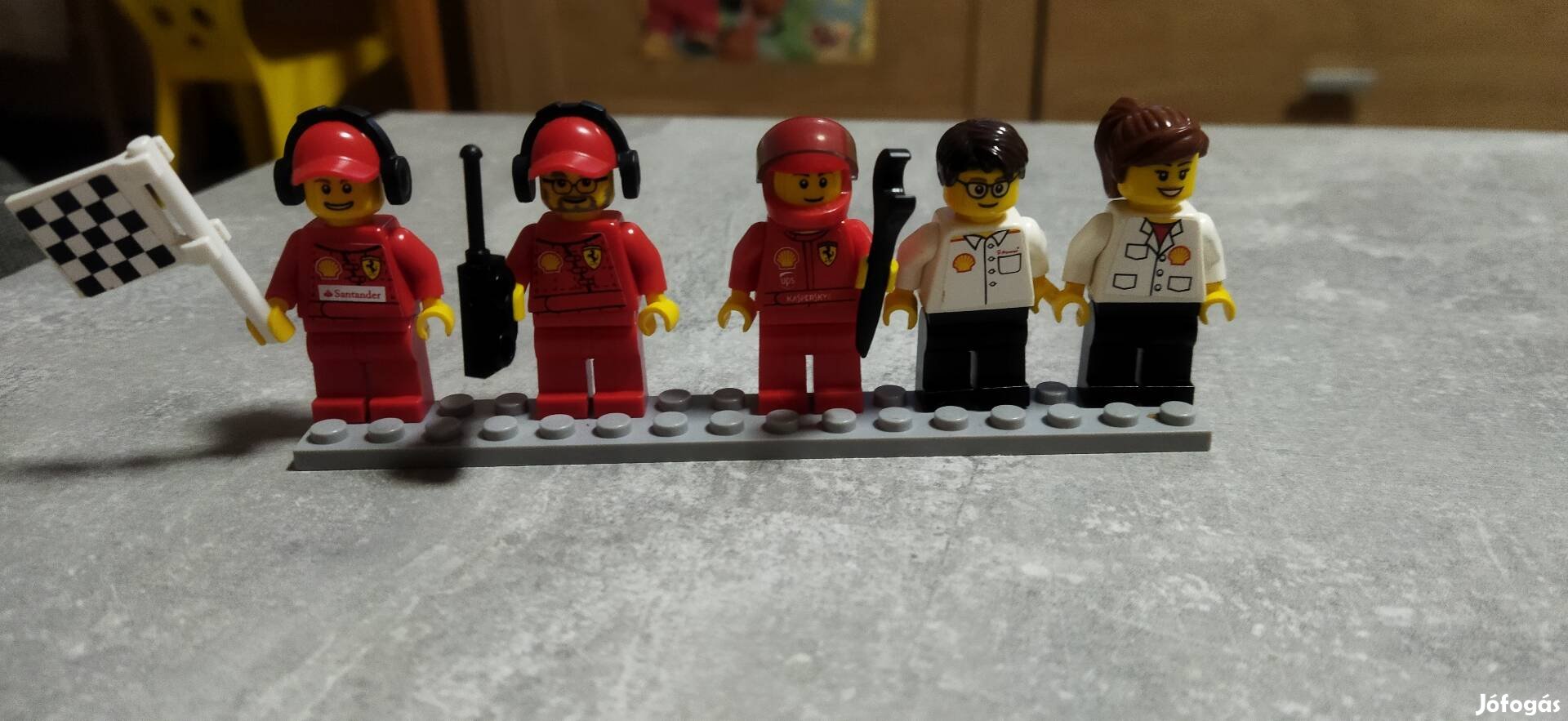 Lego Ferrari és Shell szerelő figurák 5db