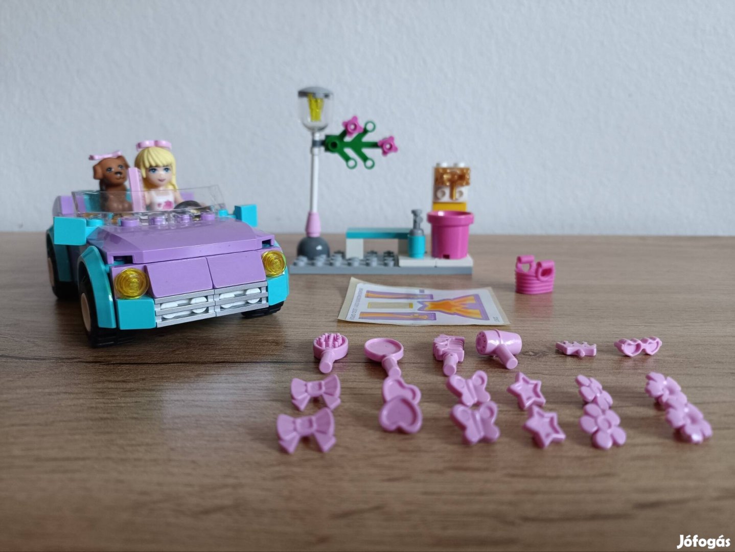 Lego Friends 3183 Stephanie vagány, nyitott tetejű autója 