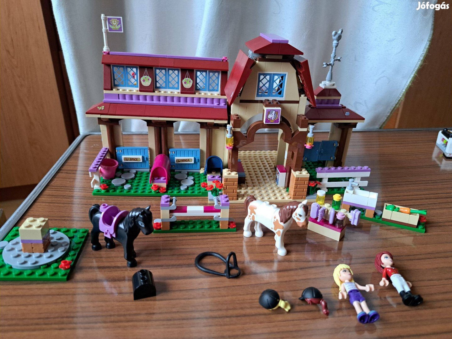 Lego Friends 41126 Heartlake lovasklub