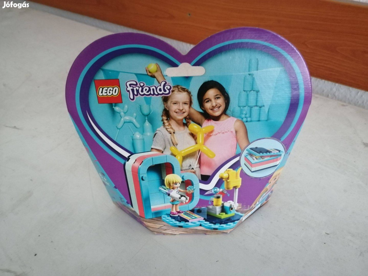 Lego Friends 41386 Stephanie nyári szív alakú doboza új, bontatlan