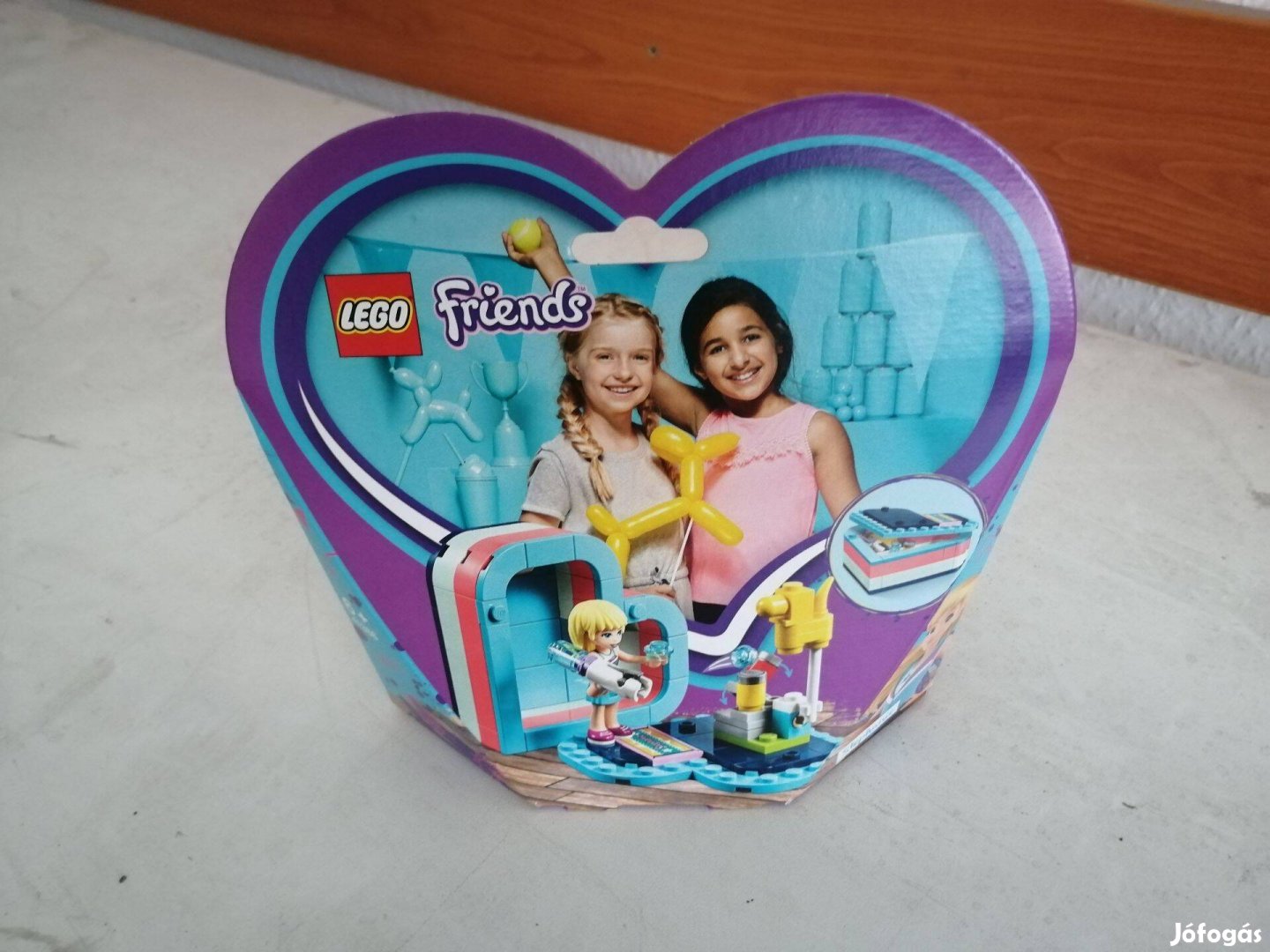 Lego Friends 41386 Stephanie nyári szív alakú doboza új, bontatlan