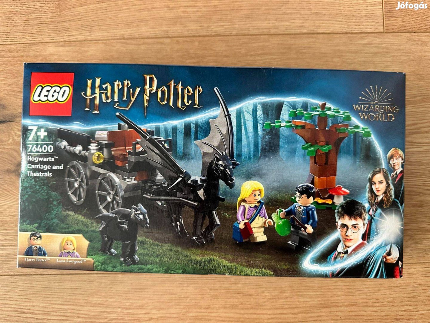 Lego Harry Potter - Roxfort hintó és thesztrálok 76400