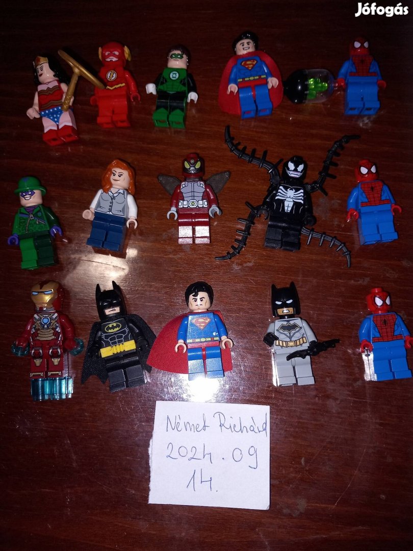 Lego Marvel / DC figurák 15 db