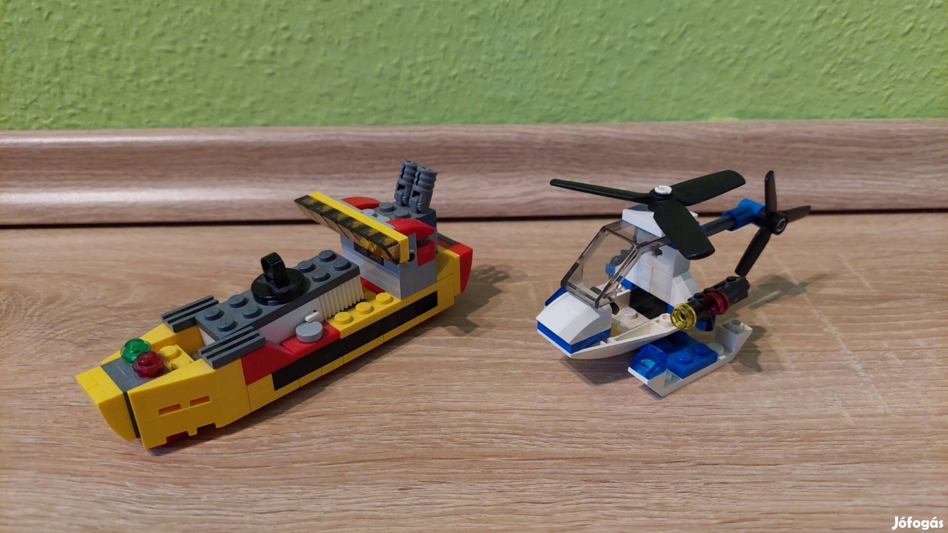 Lego Mentőhajó és Rendőrhelikopter 