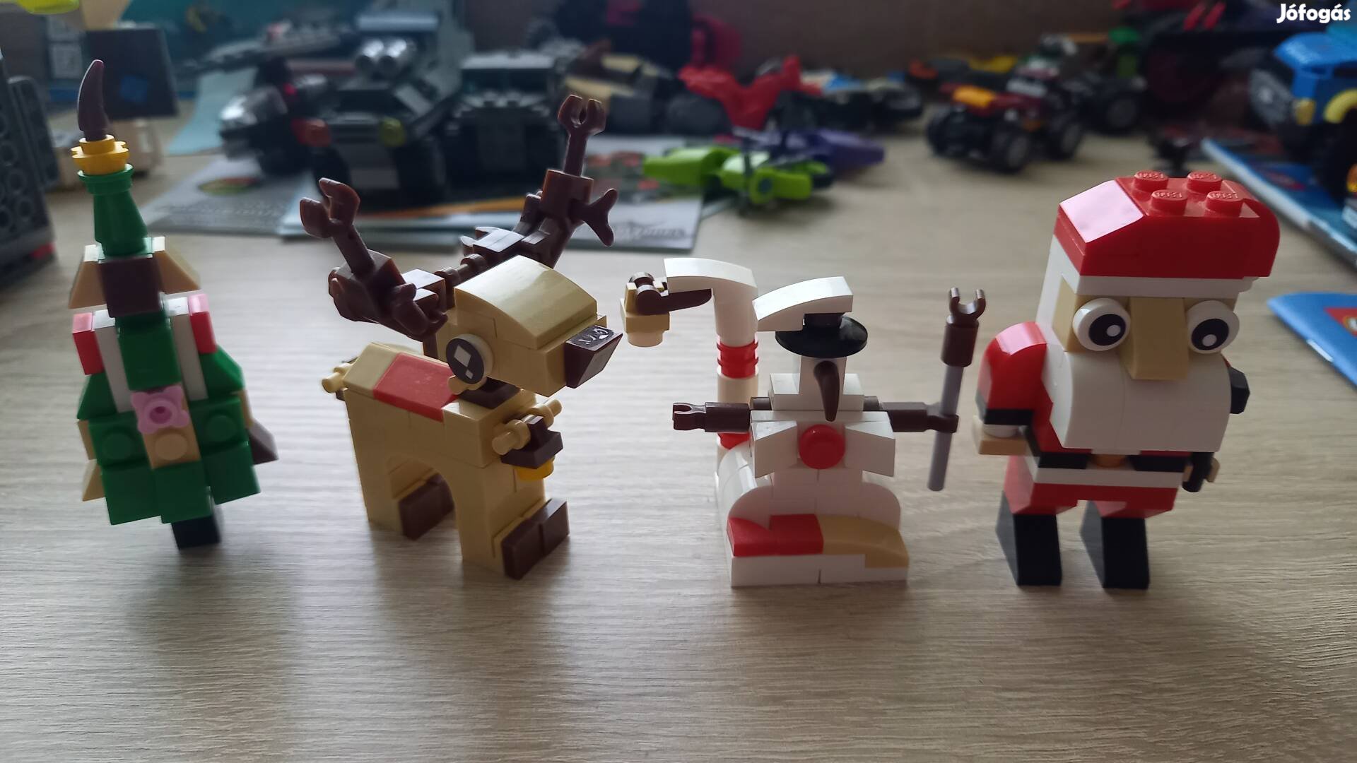 Lego Mikulás,  rénszarvas, hóember, karácsonyfa