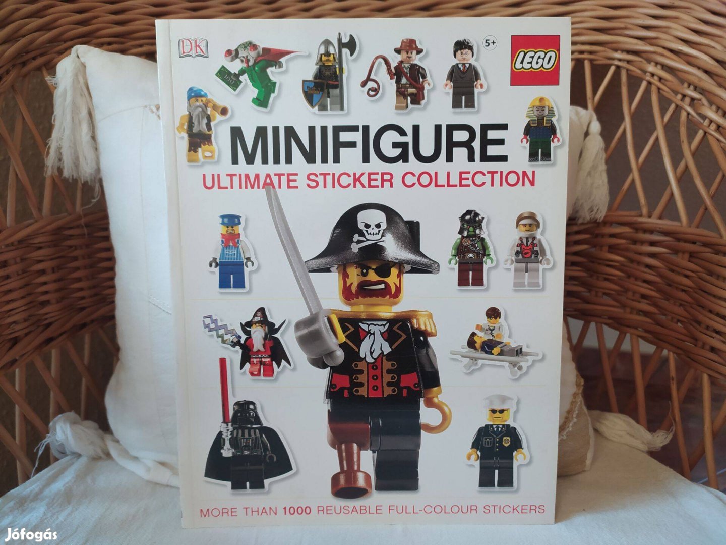 Lego Minifigure Ultimate Sticker Collection