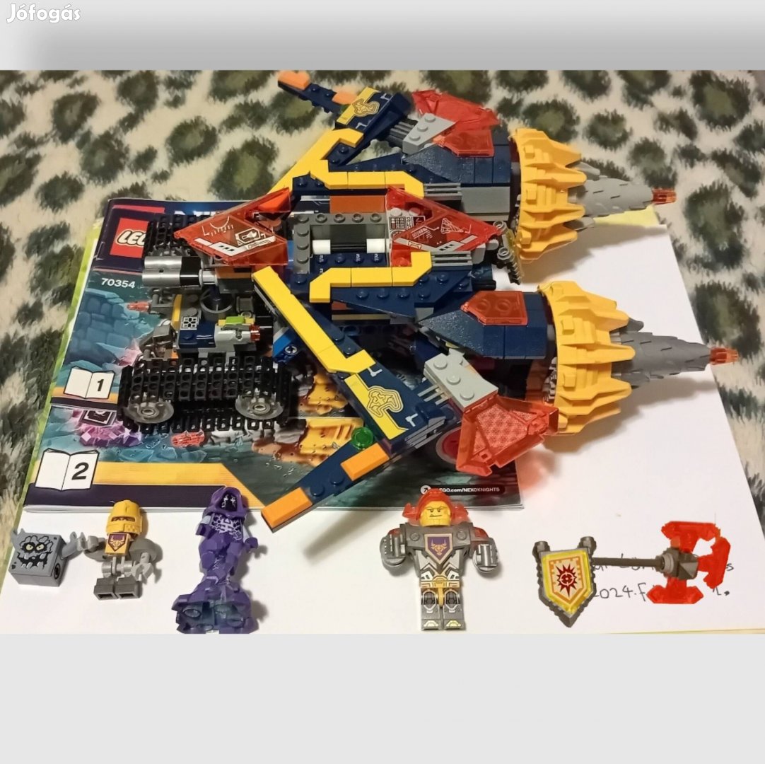 Lego Nexo Knights 70354 - Axl's Rumble Maker (Axl dübörgékeltője) 