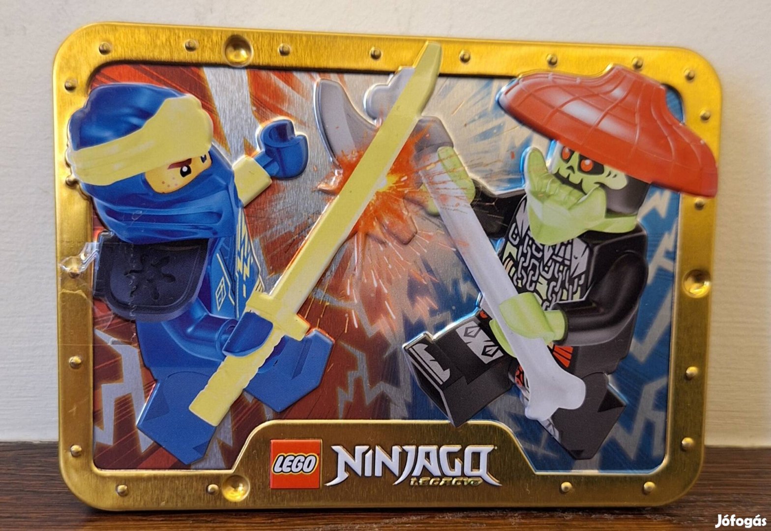 Lego Ninjago 112327 Jay vs. Bone Hunter metal box