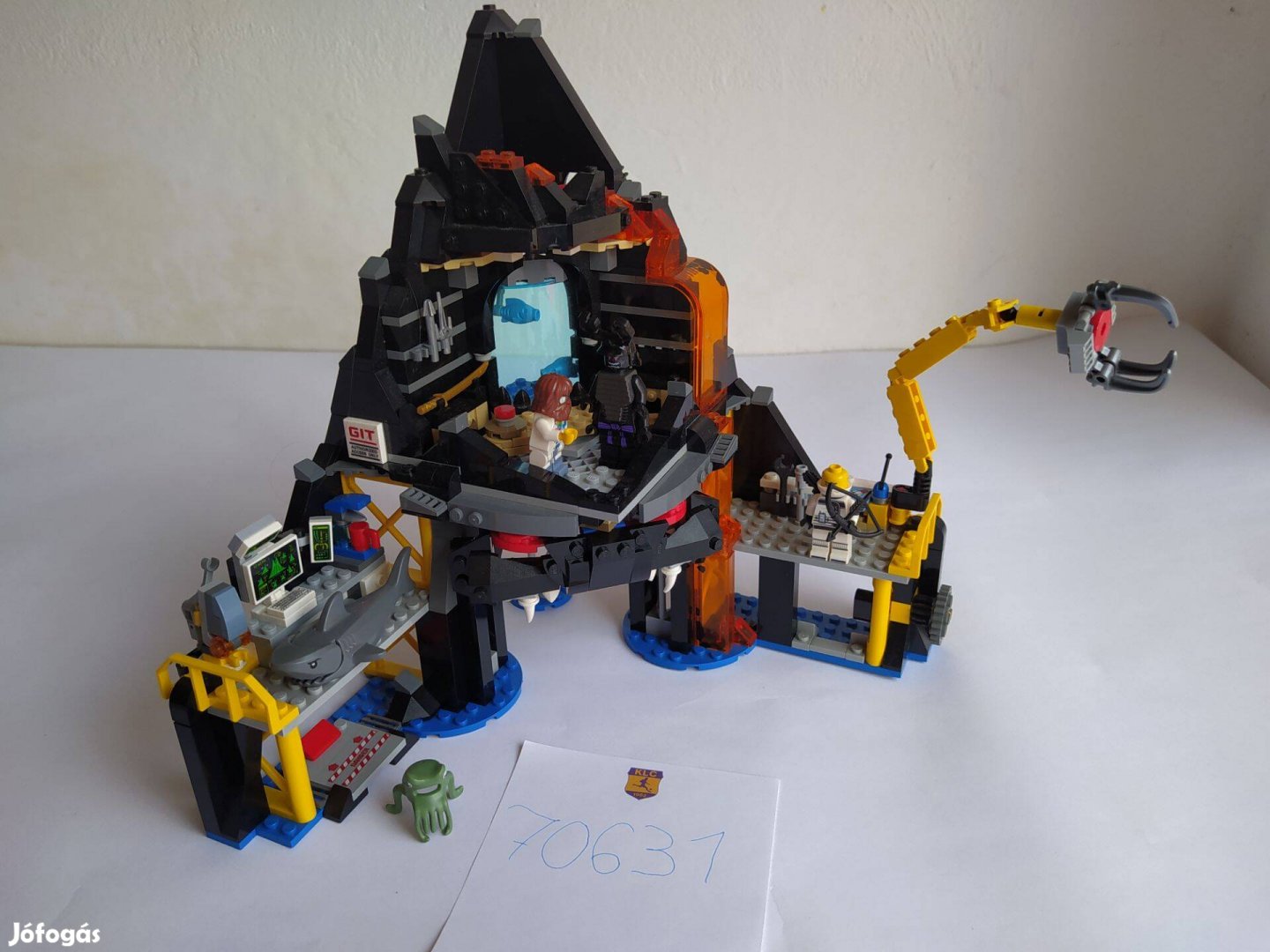 Lego Ninjago 70631 - Garmadon vulkánbarlangja szép állapotban