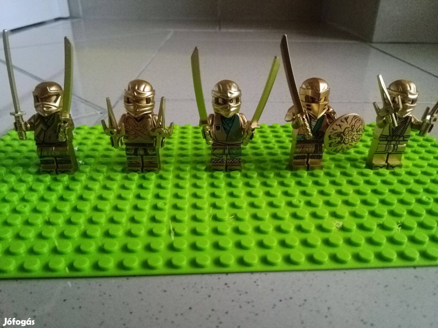 Lego Ninjago Arany mini figura 5 db együtt , Golden Dragon Ninjago