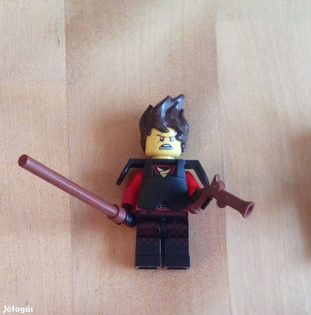 Lego Ninjago figura két fegyverrel 2000.-Ft