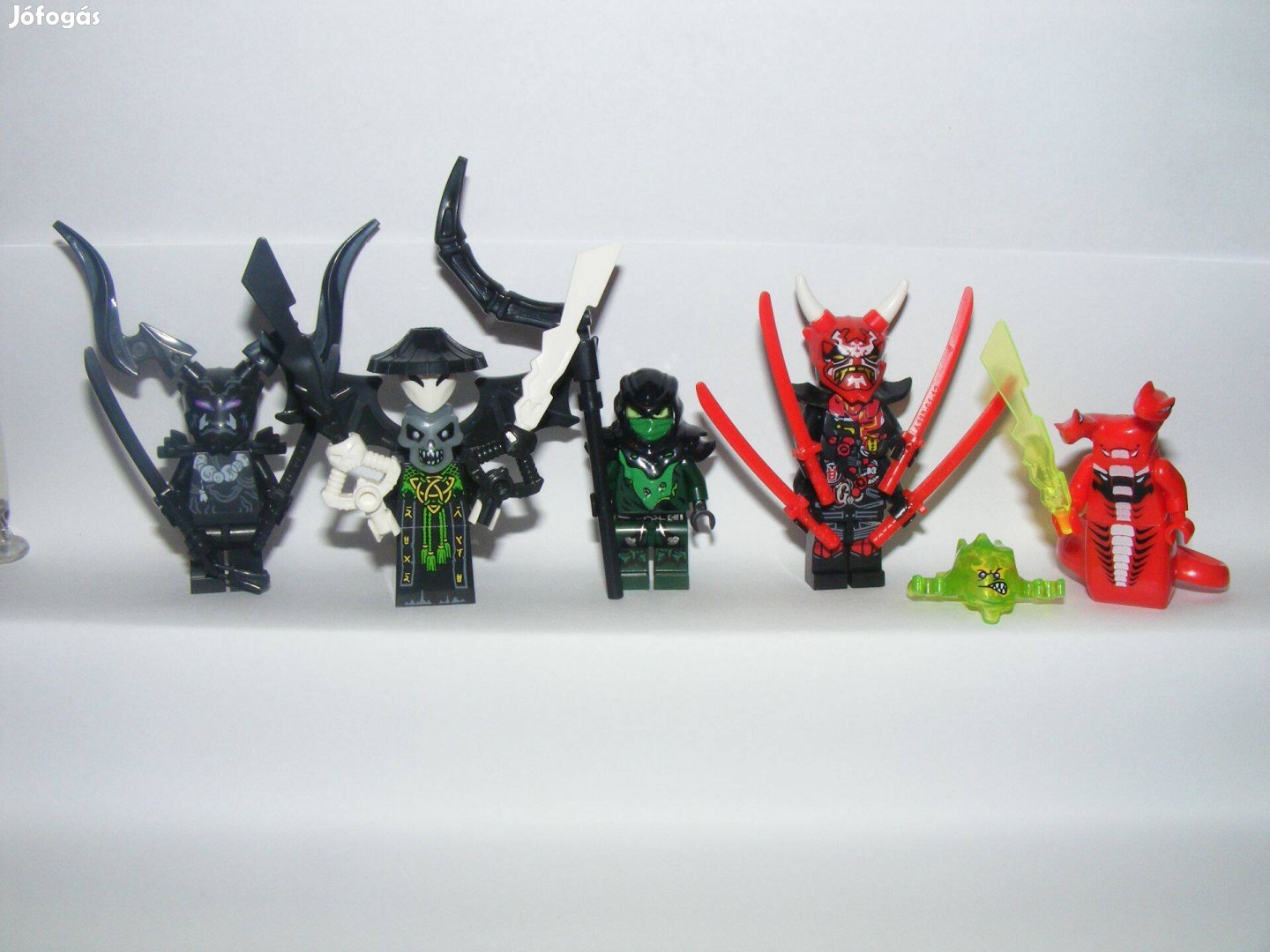 Lego Ninjago figurák Mr. E Fangdam kígyó Koponya varázsló Morro Oni