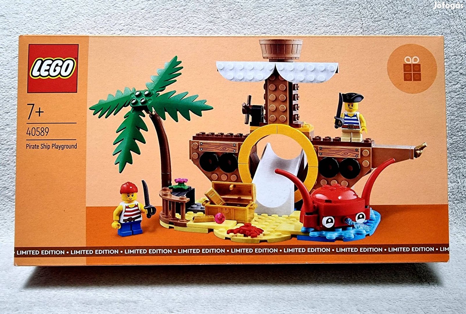 Lego Pirate Ship playground 40589