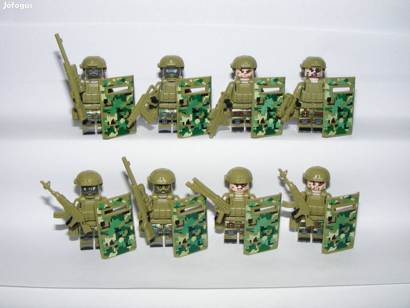 Lego SWAT Álcázott Dzsungel kommandós katonák 8db katona + pajzs Új