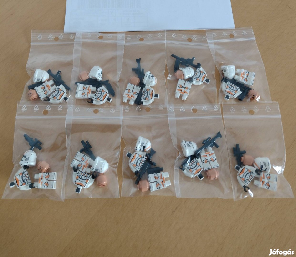 Lego Star Wars 75337 Új Figurák SW1235