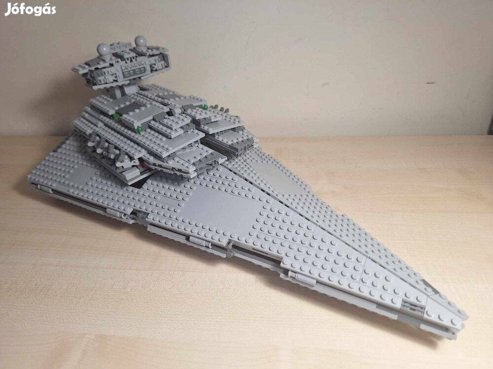 Lego Star Wars - Imperial Star Destroyer 75055 (katalógussal)