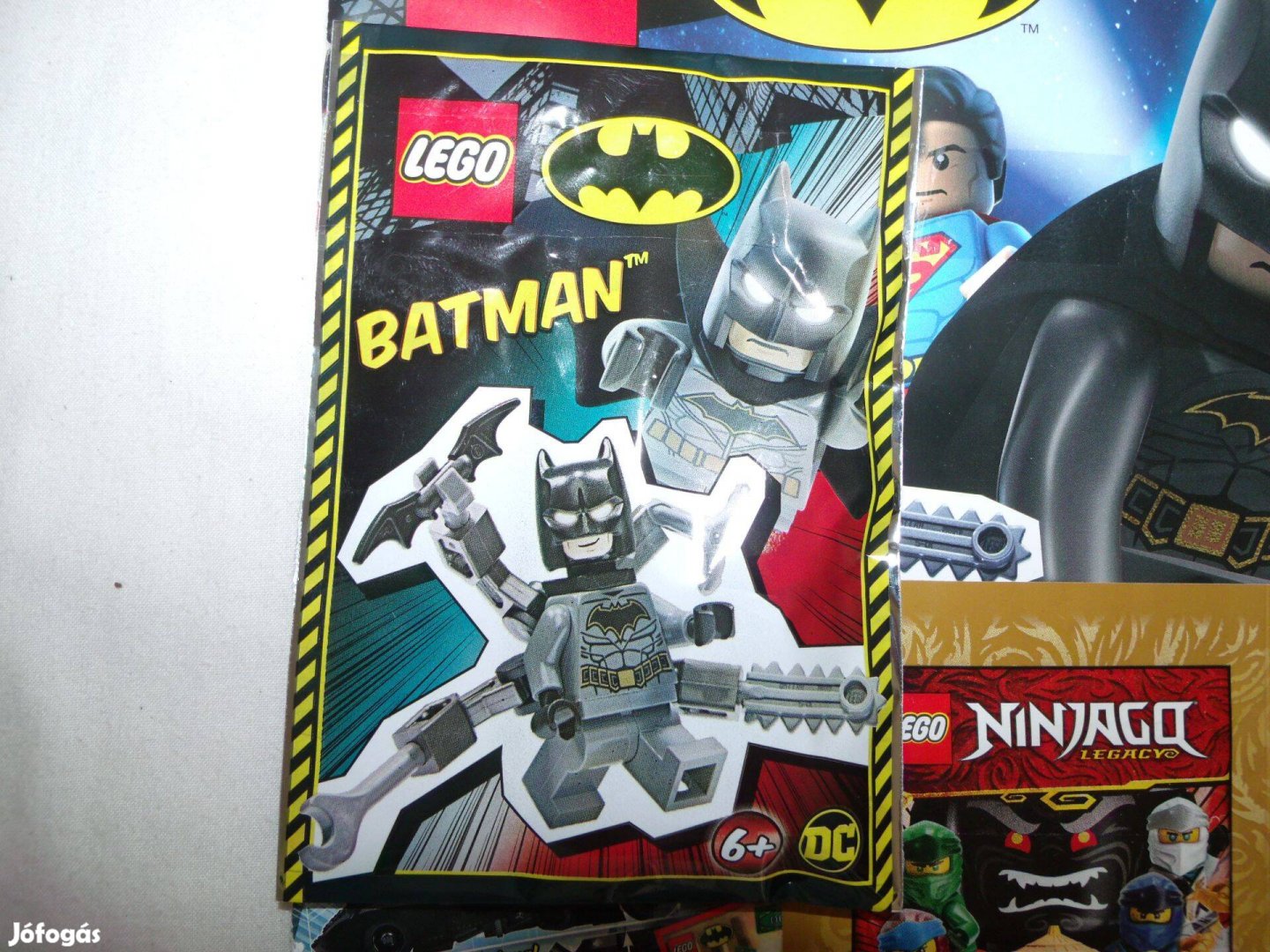 Lego Super Heroes bontatlan 212010 Batman with Octo-Arms + újság