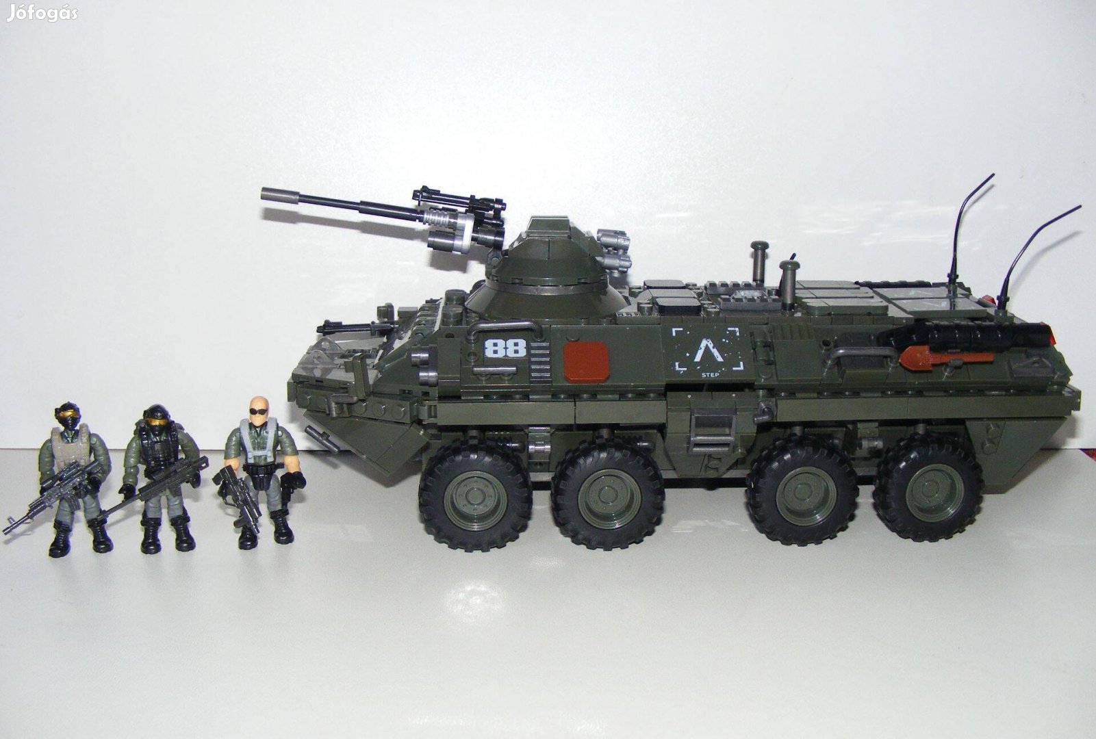 Lego Swat Modern War Stryker páncélozott csapatszállító tank 1000db Új
