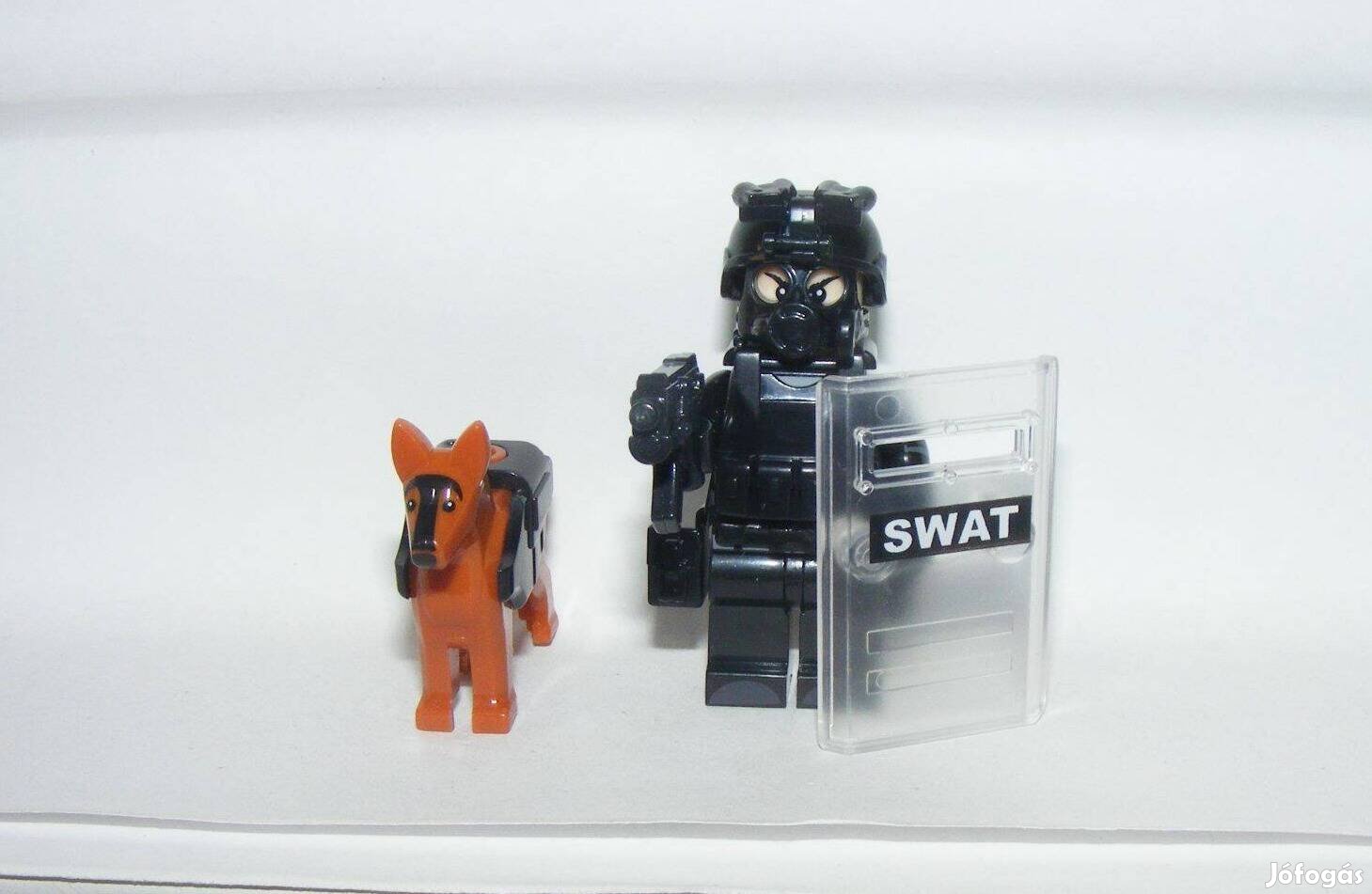 Lego Swat kommandós rendőr katona őrkutya kutyás őr Brickarms fegyver