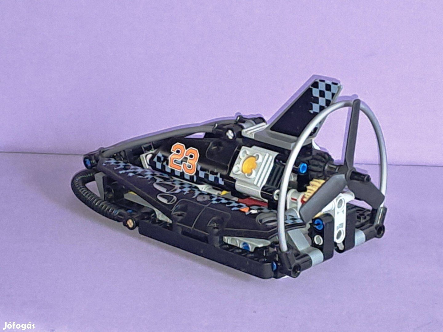 Lego Technic 42002 Légpárnás jármű 2:1