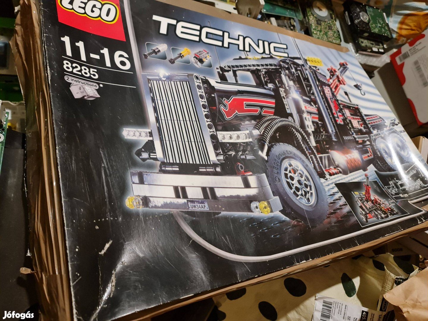 Lego Technic 8285 kamion vontató doboza