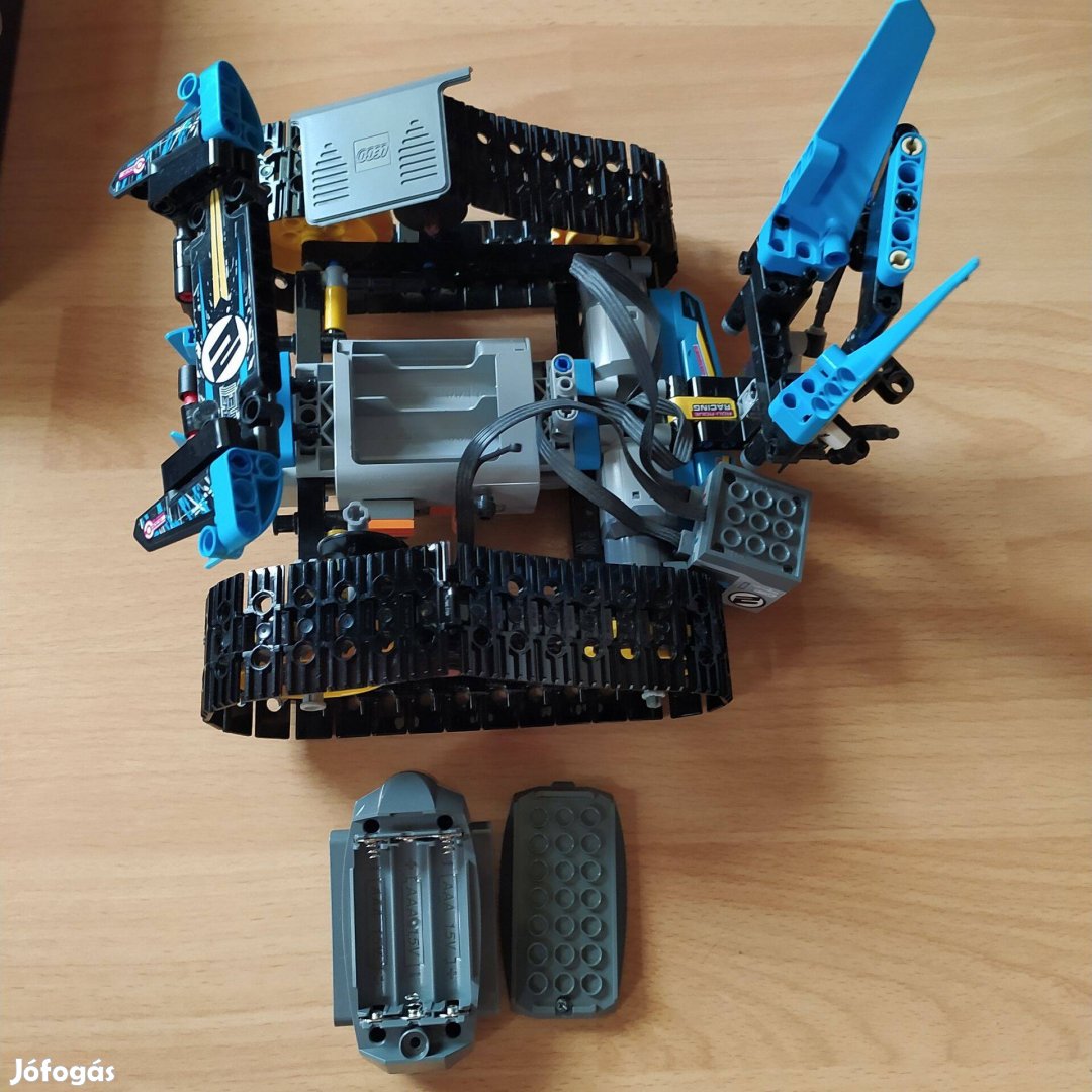 Lego Technic Távirányítású kaszkadőr versenyautó 42095