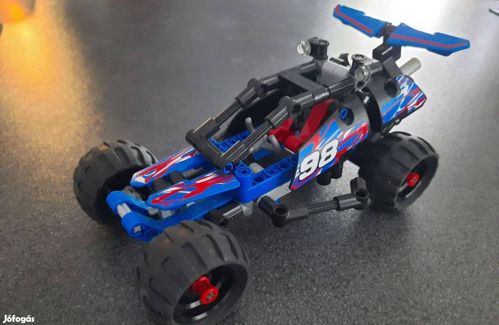 Lego Terepjaró versenyautó 42010