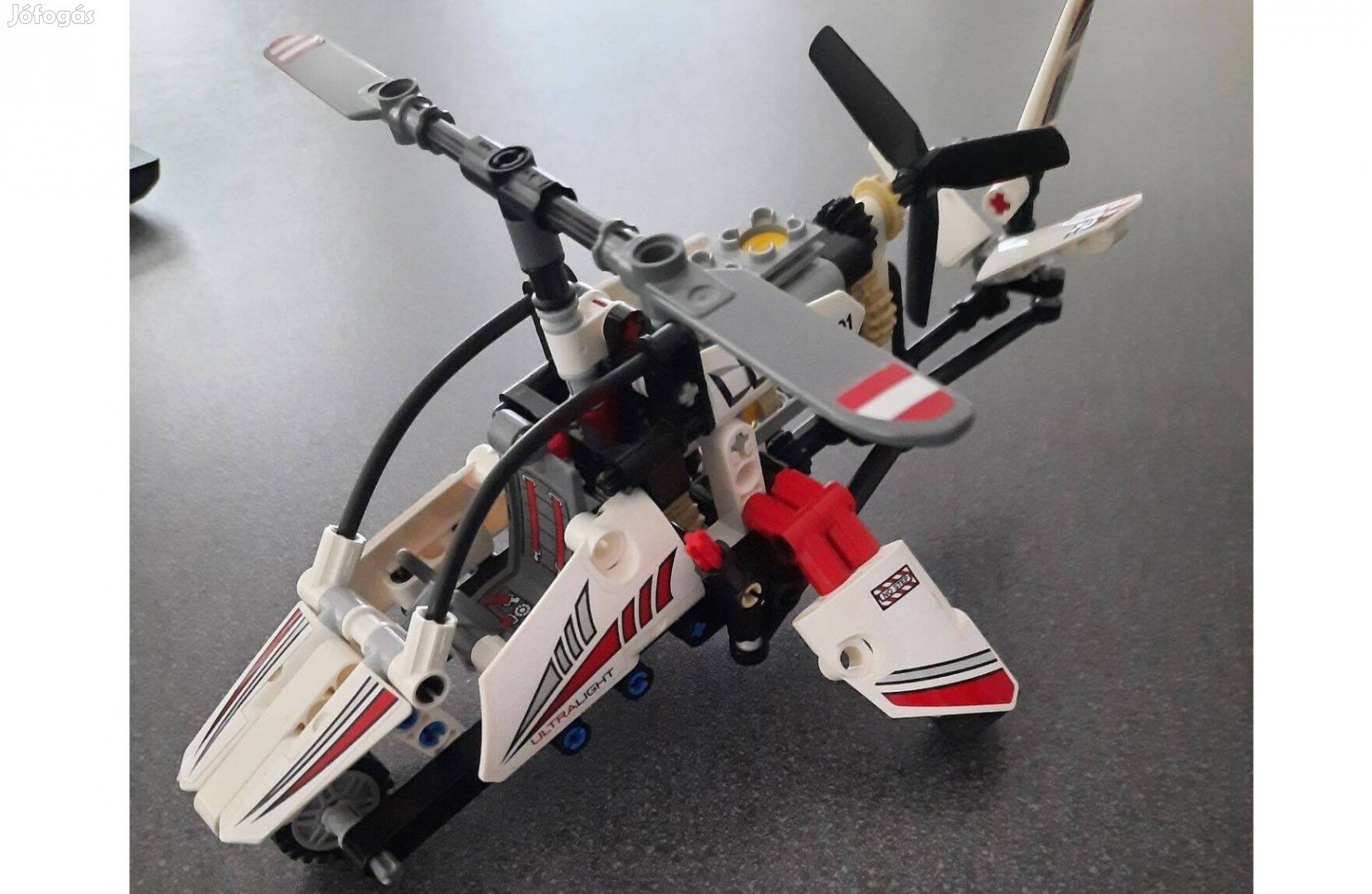 Lego Ultrakönnyű helikopter 42057