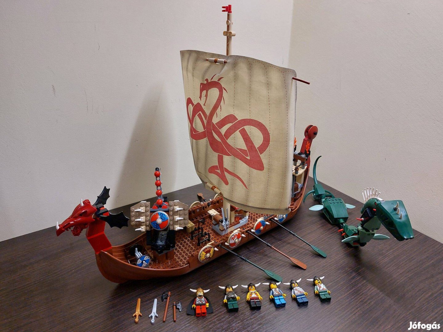 Lego Vikings 7018 - Viking Ship challenges the Midgard Serpent