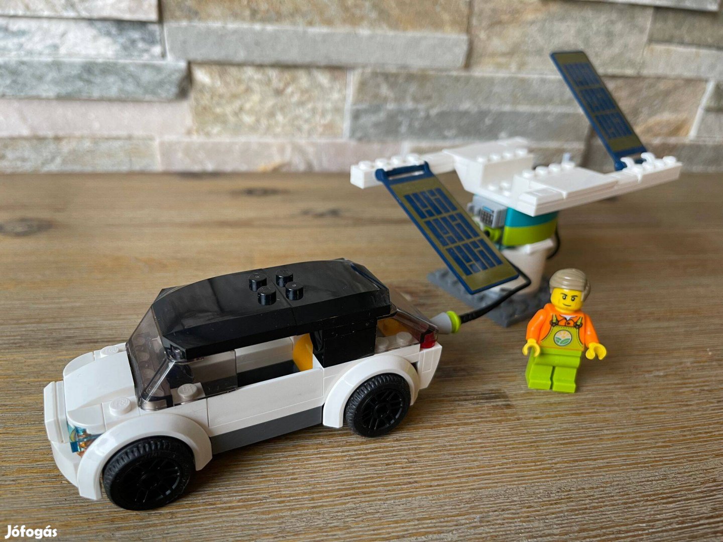 Lego auto + toltoallomas Lego elektromos auto Lego auto
