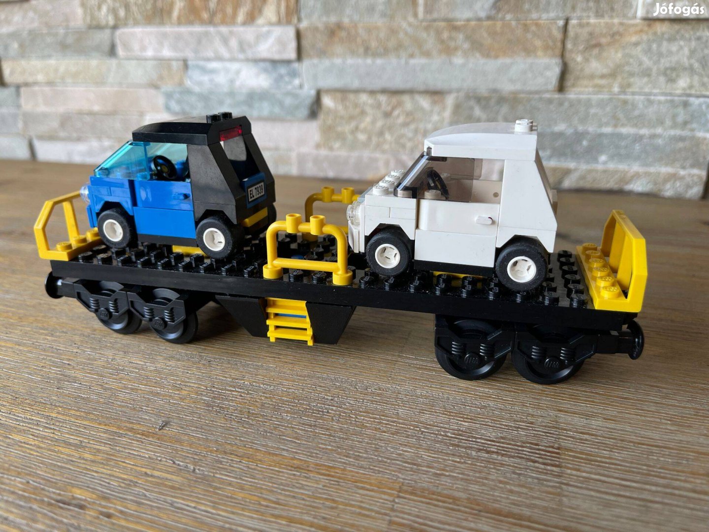 Lego autoszallito vasuti vagon Lego vonat vasut vagon
